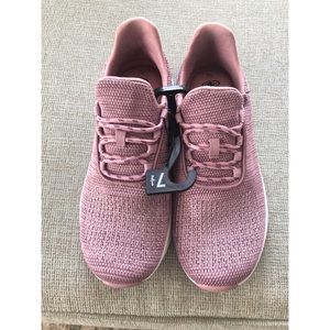 Purplish/pink lightweight memory foam sneakers